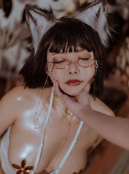 隔壁女孩二