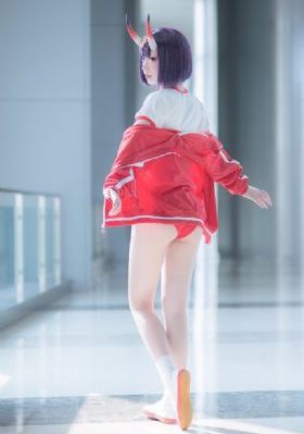 唐探2